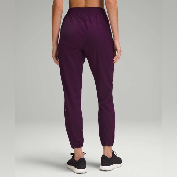 Lululemon Adapted State High-Rise Jogger *Full Length
Dramatic Magenta - Picture 1 of 10